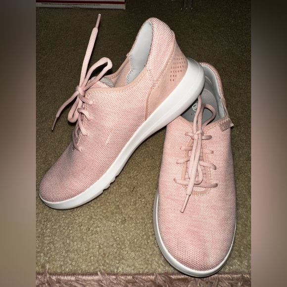 Kizik Shoes - Women's Pink Sneakers